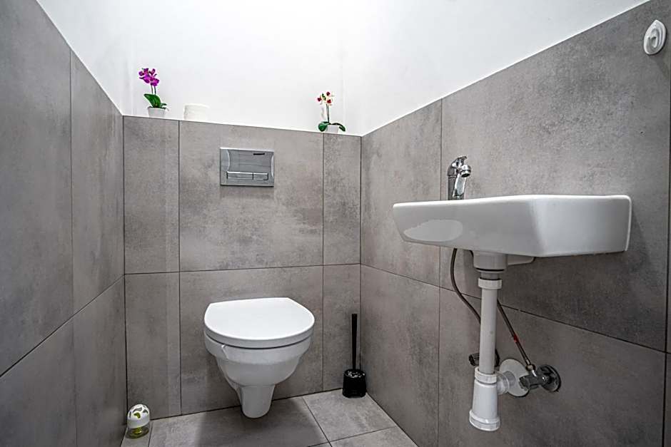 Jaracza 15 prywatne pokoje