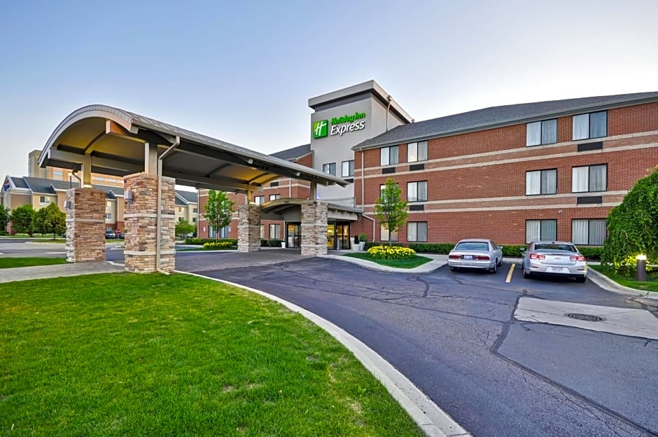 Holiday Inn Express Romulus / Detroit Airport, an IHG Hotel