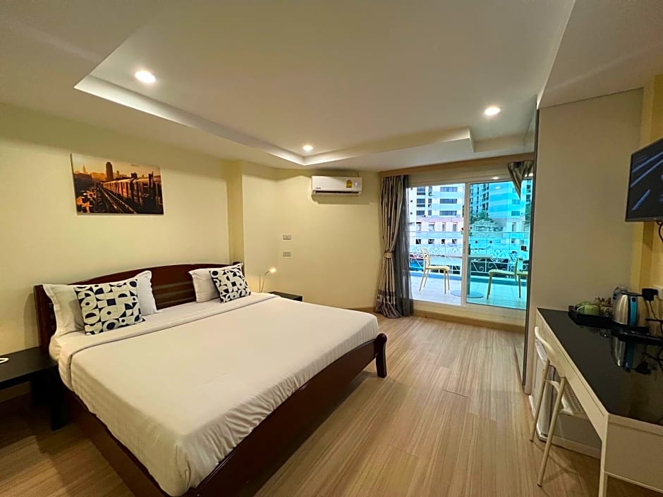 V Check inn Sukhumvit 22