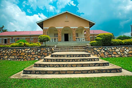 Rukungiri Inn