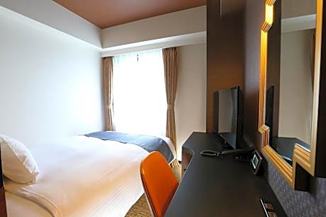 Room Selected at Check-In - Non-Smoking