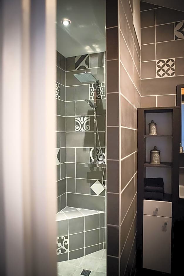 Chateau De La Moriniere