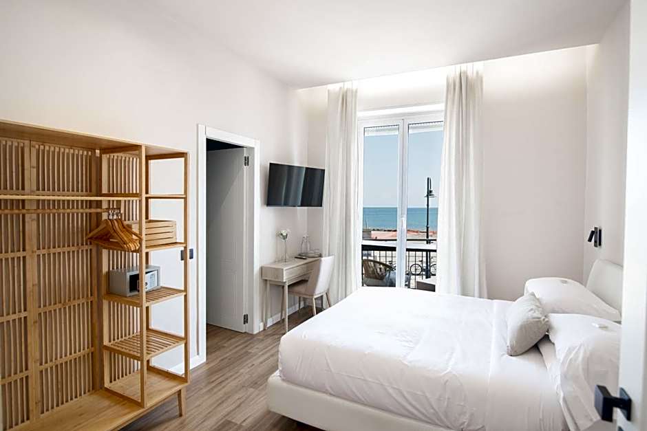 Photo 1 of 50 of Albium Hotel