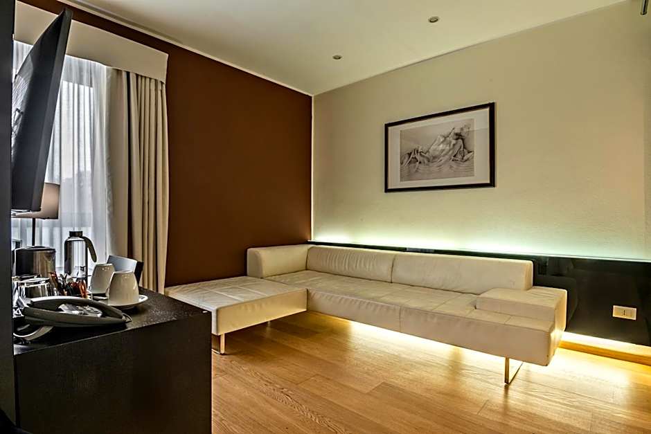 Sardegna Hotel - Suites & Restaurant