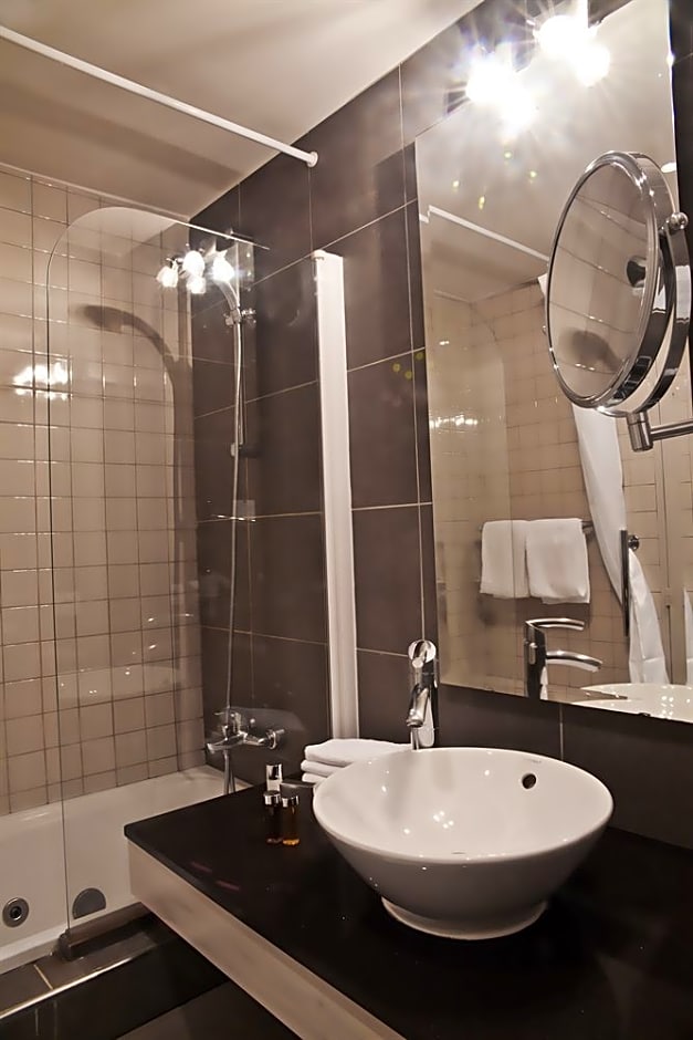 Maisons du Monde Hotel & Suites - Marseille Vieux Port