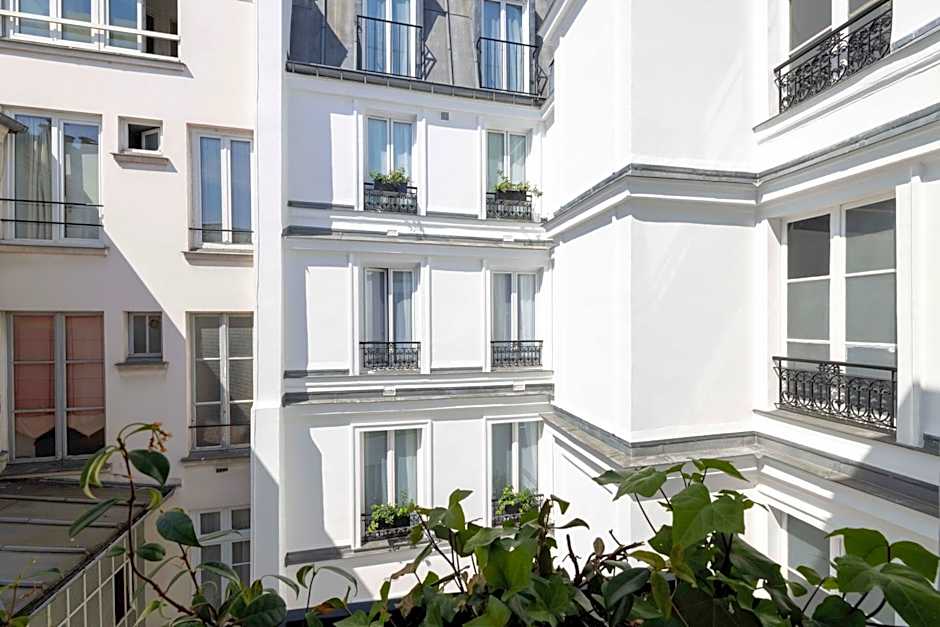 LE CLARK HOTEL