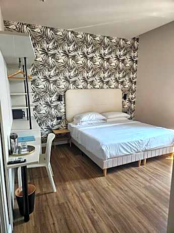 Standard Double or Twin Room with Sea View