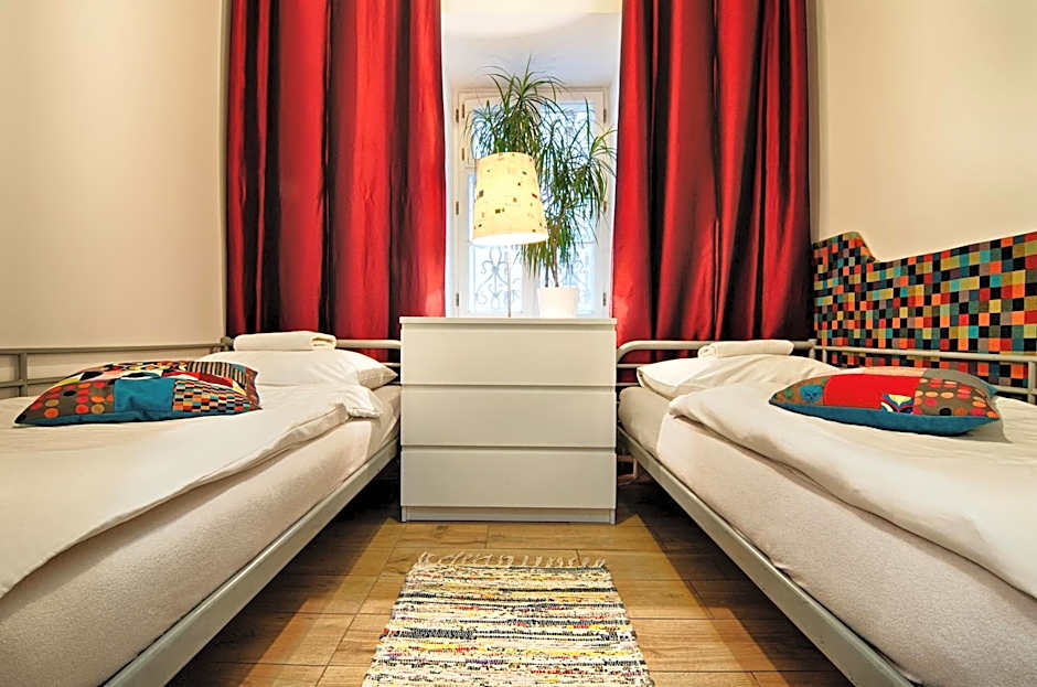 Old Town Kanonia Hostel & Apartments