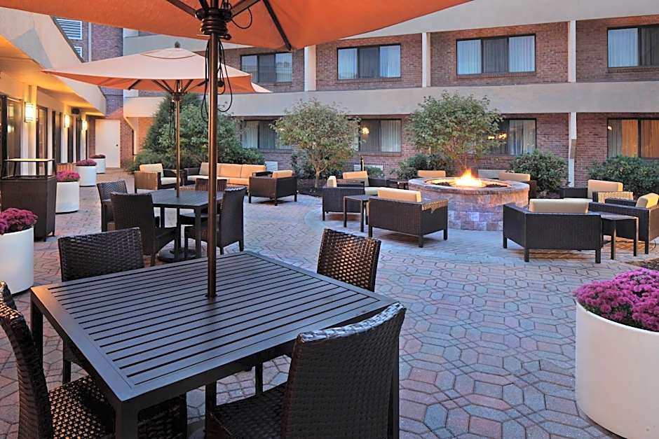 Courtyard by Marriott Hartford Cromwell
