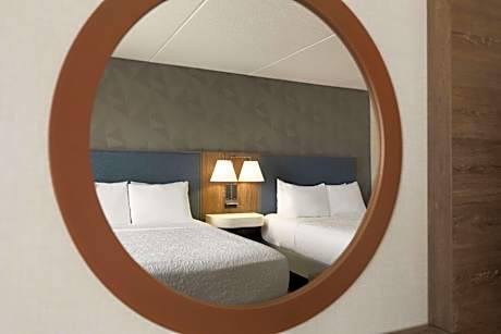 Room with Two Queen Beds - Non-Smoking