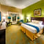 Holiday Inn Express & Suites / Red Bluff - South Redding Area