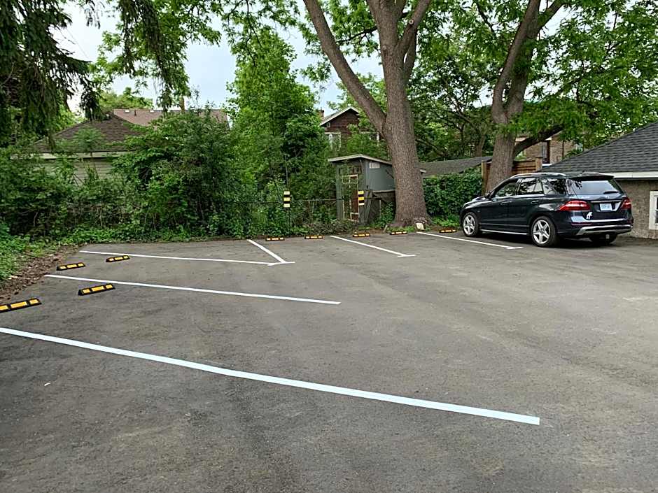 Ambiance By The Falls B&B