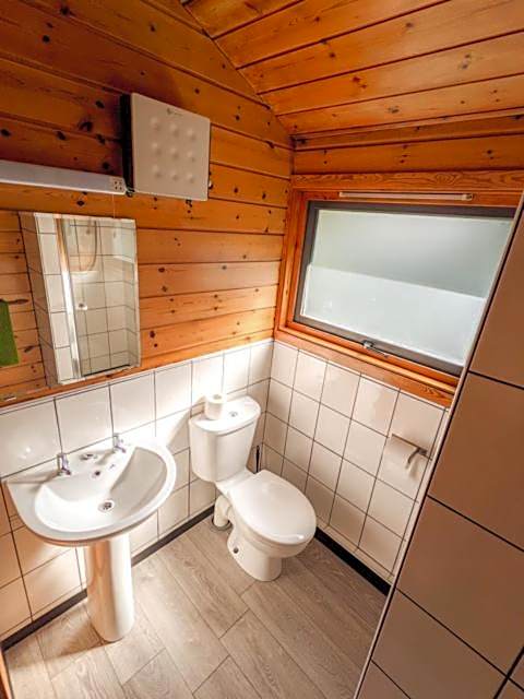Avallon Lodges