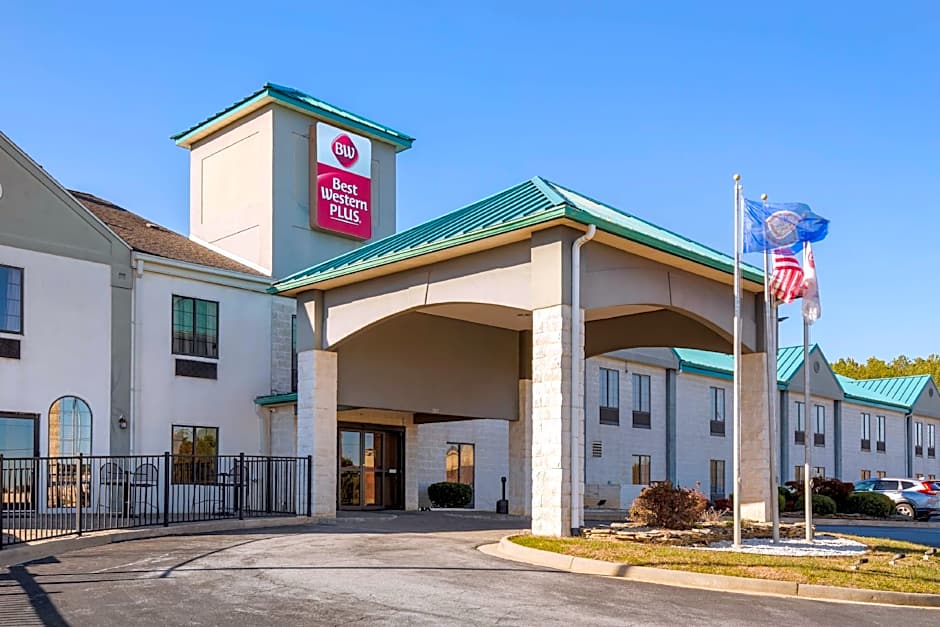 Best Western Plus South Hill Inn