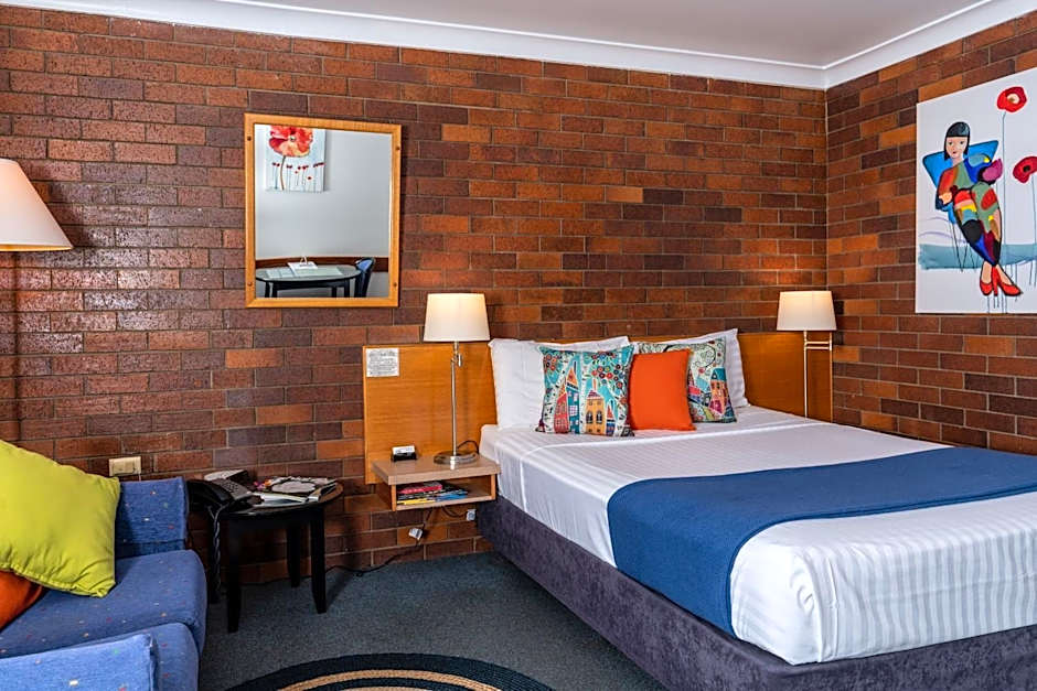 Country Pathfinder Motor Inn