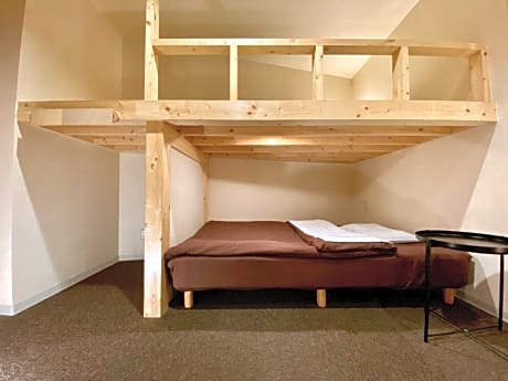 Single Room with Shared Bathroom
