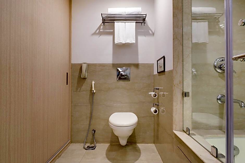 Red Fox by Lemon Tree Hotels, Sector 60, Gurugram