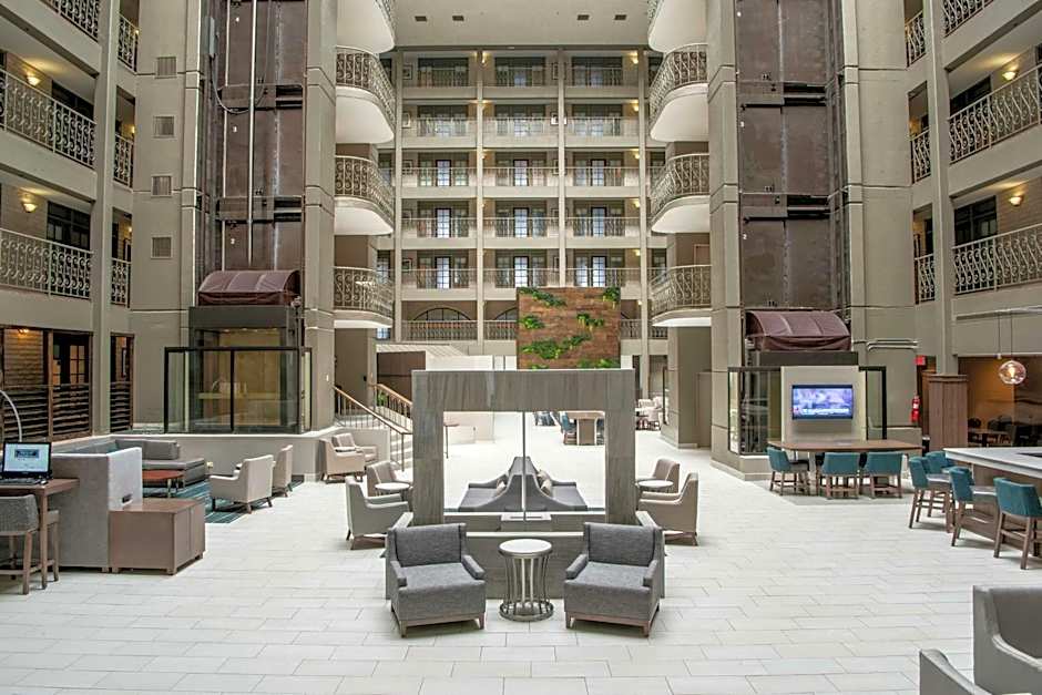 Embassy Suites By Hilton Hotel Chicago-Schaumburg/Woodfield