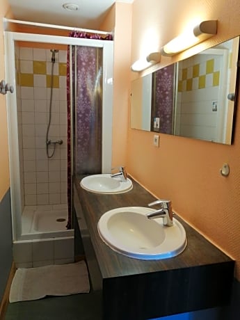 Double Room with Shower