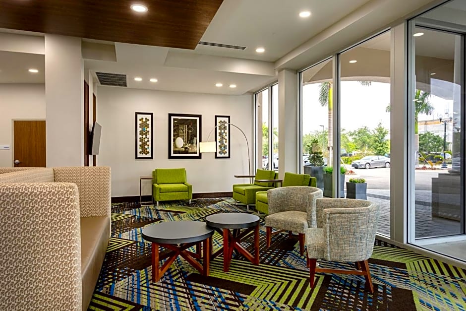 Holiday Inn Express & Suites - Miramar, an IHG Hotel