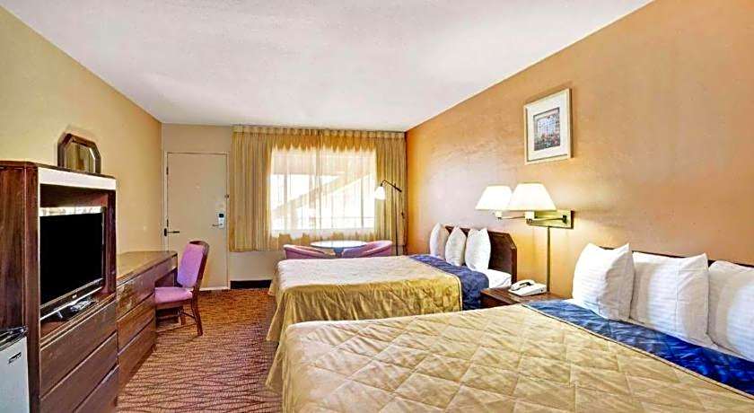 Howard Johnson by Wyndham South Lake Tahoe