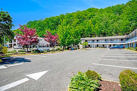 Americas Best Value Inn Torrington, CT