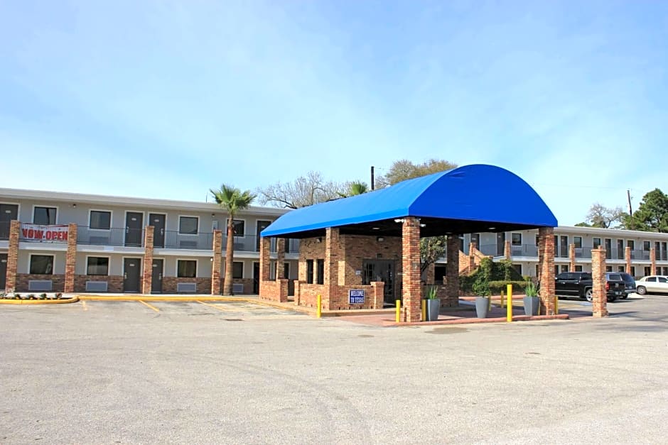 Studio 6 Houston, TX - East – Houston, TX