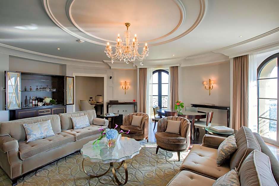 Four Seasons Hotel Baku