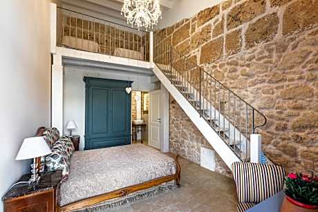 Quadruple Room with Private Bathroom