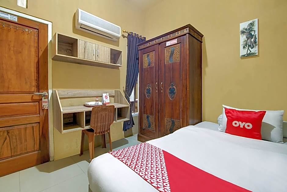 RedDoorz Syariah @ House Of Melati Kepanjen