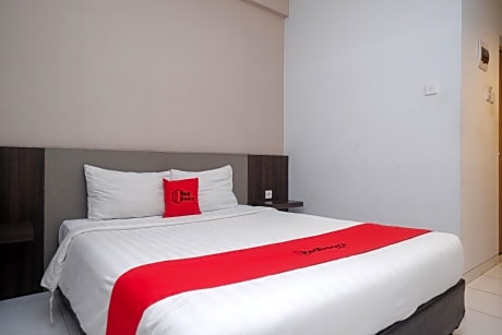 RedDoorz Apartment near Exit Toll Colomadu