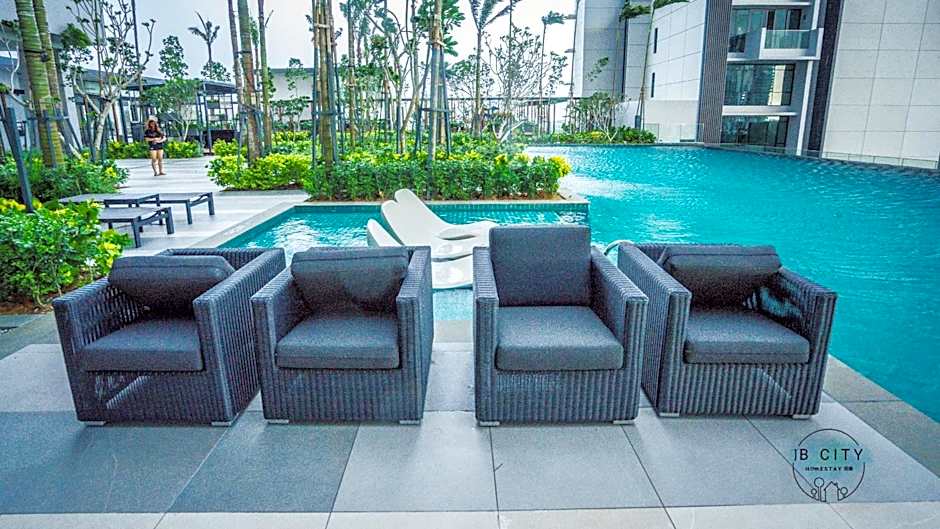 Grand Medini Suites by RR JBcity