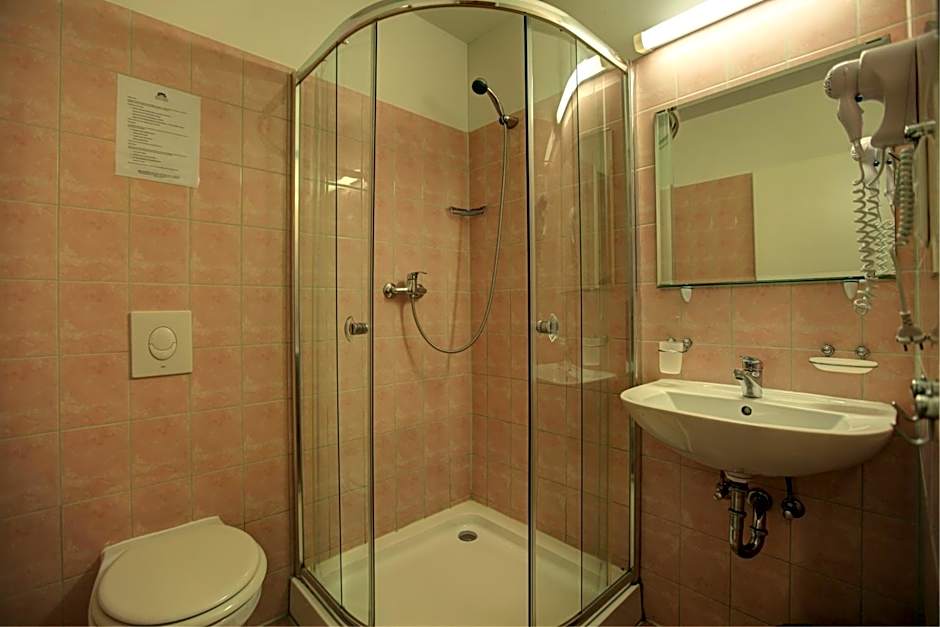 Hotel Pension Bernstein am Kurfürstendamm