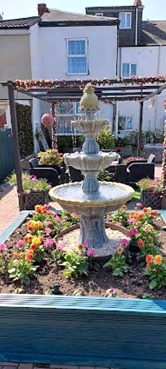 The Vale Apart Hotel