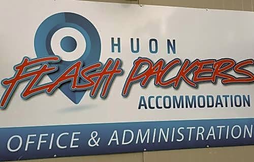 Huon Flash Packers