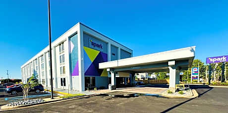 Spark By Hilton Jackson Ridgeland