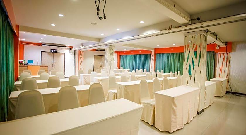 Ayara Grand Palace Hotel