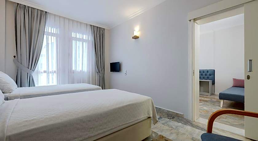 Hanedan Beach Hotel