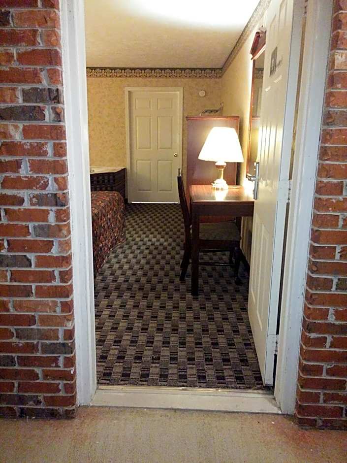 Stonebrook Inn
