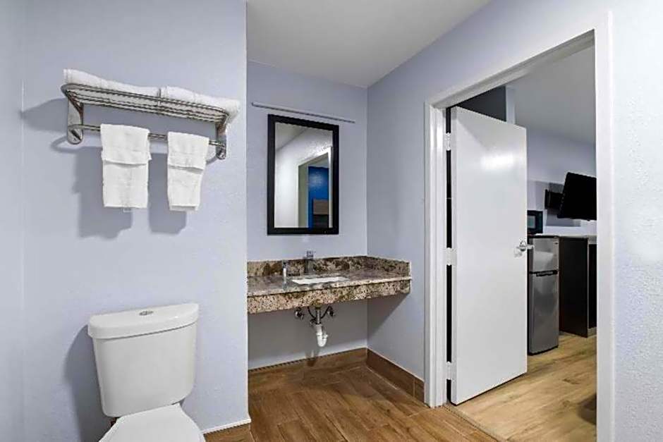 Americas Best Value Inn Gonzales