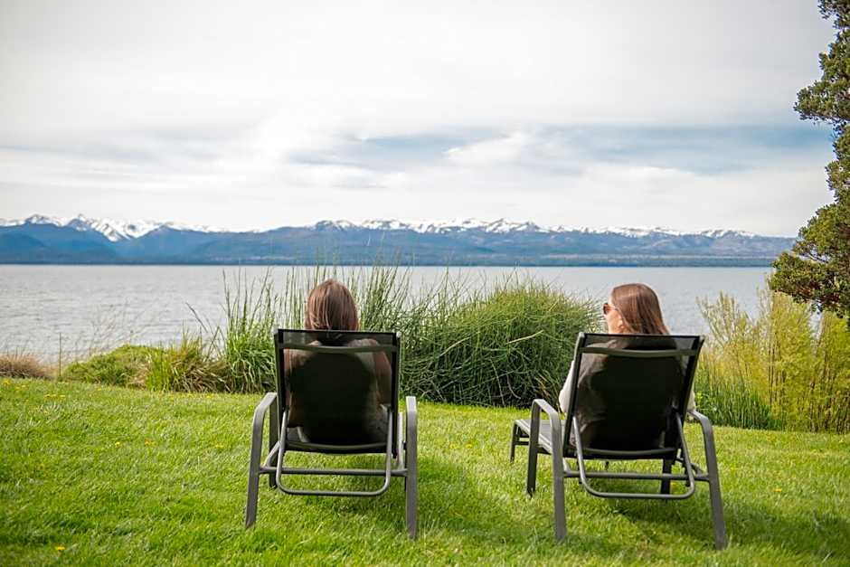 Alma Del Lago Suites & Spa