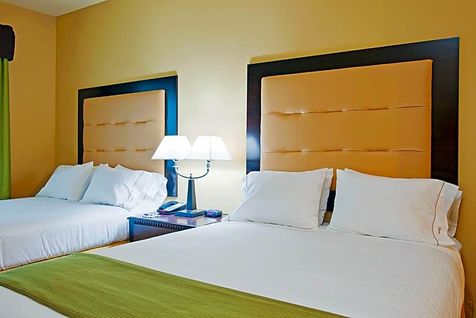Holiday Inn Express Hotel & Suites Foley By IHG