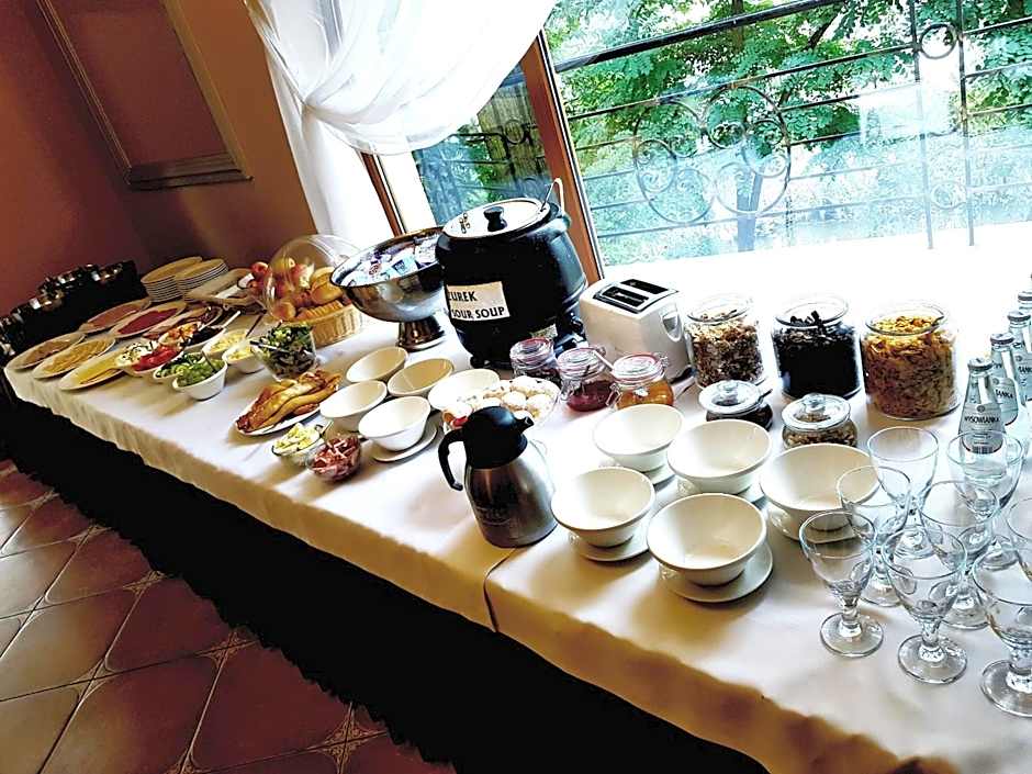 Noclegi i restauracja Zajazd Pod Skałą