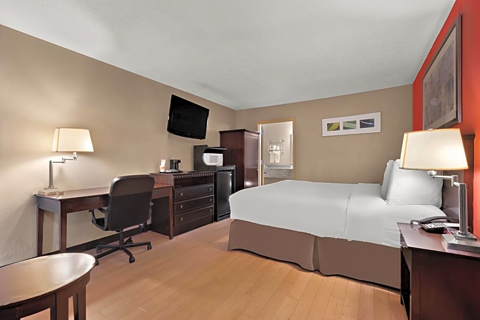 Quality Inn Wayne - Fairfield Area