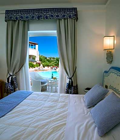 Superior Double Room with Garden View