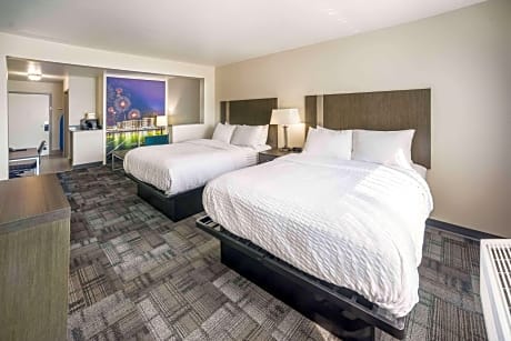 Queen Room with Two Queen Beds - Non-Smoking