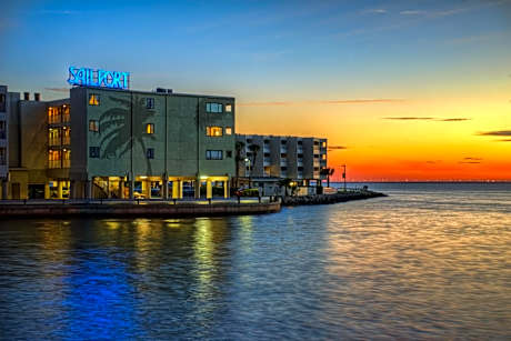 Sailport Waterfront Suites