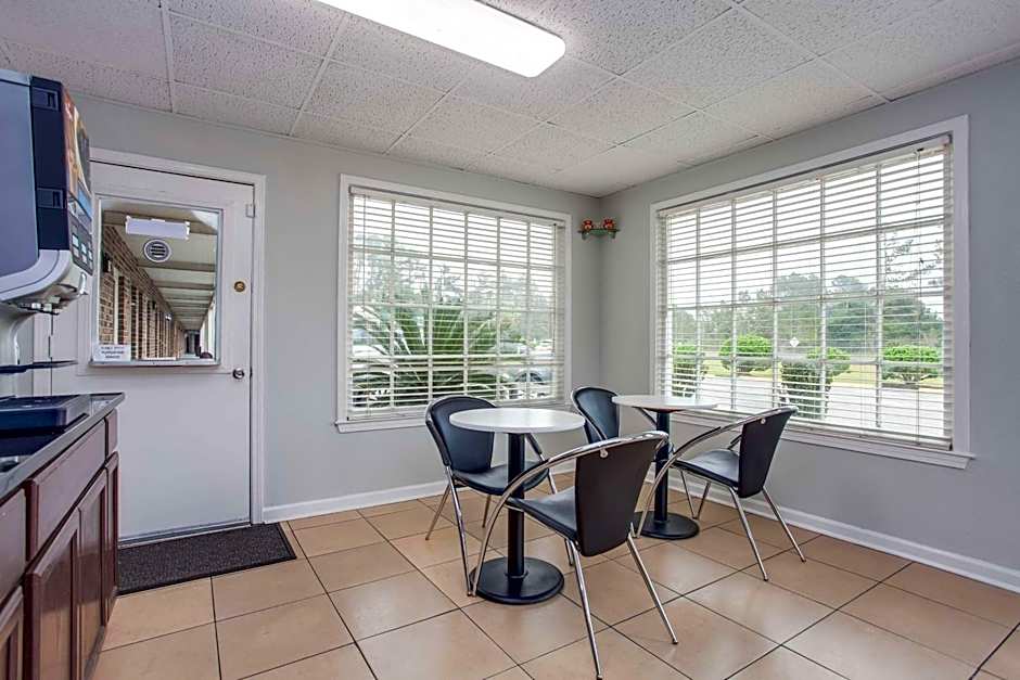 Motel 6-Walterboro, SC
