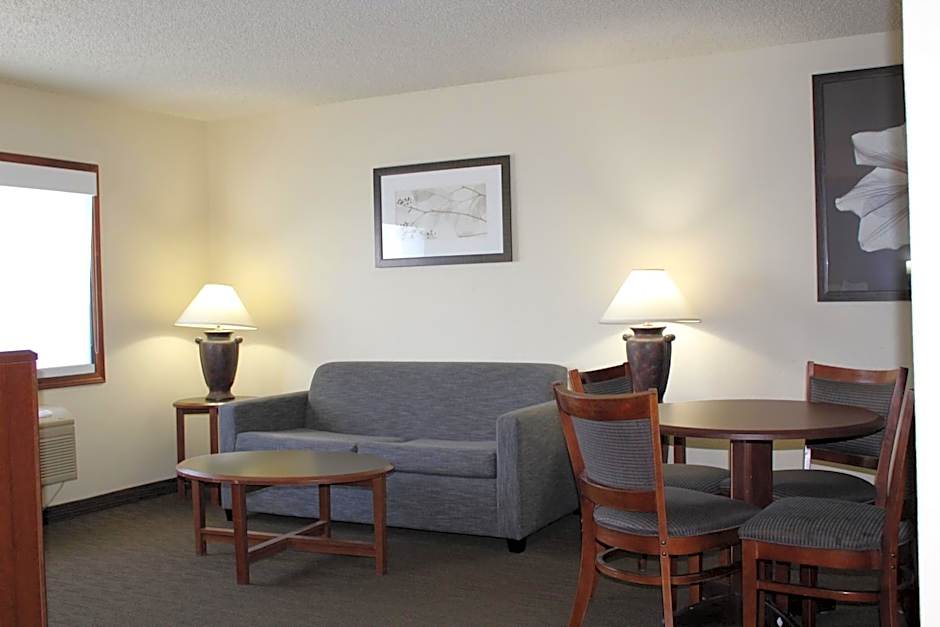 AmericInn by Wyndham Windsor Ft. Collins