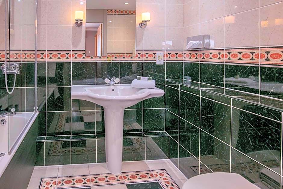 Best Western Heath Court Hotel